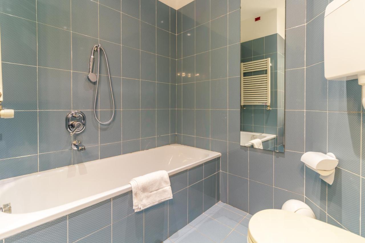 דירות ראפאלו Casa Claudia Relax Con Patio E Parcheggio מראה חיצוני תמונה
