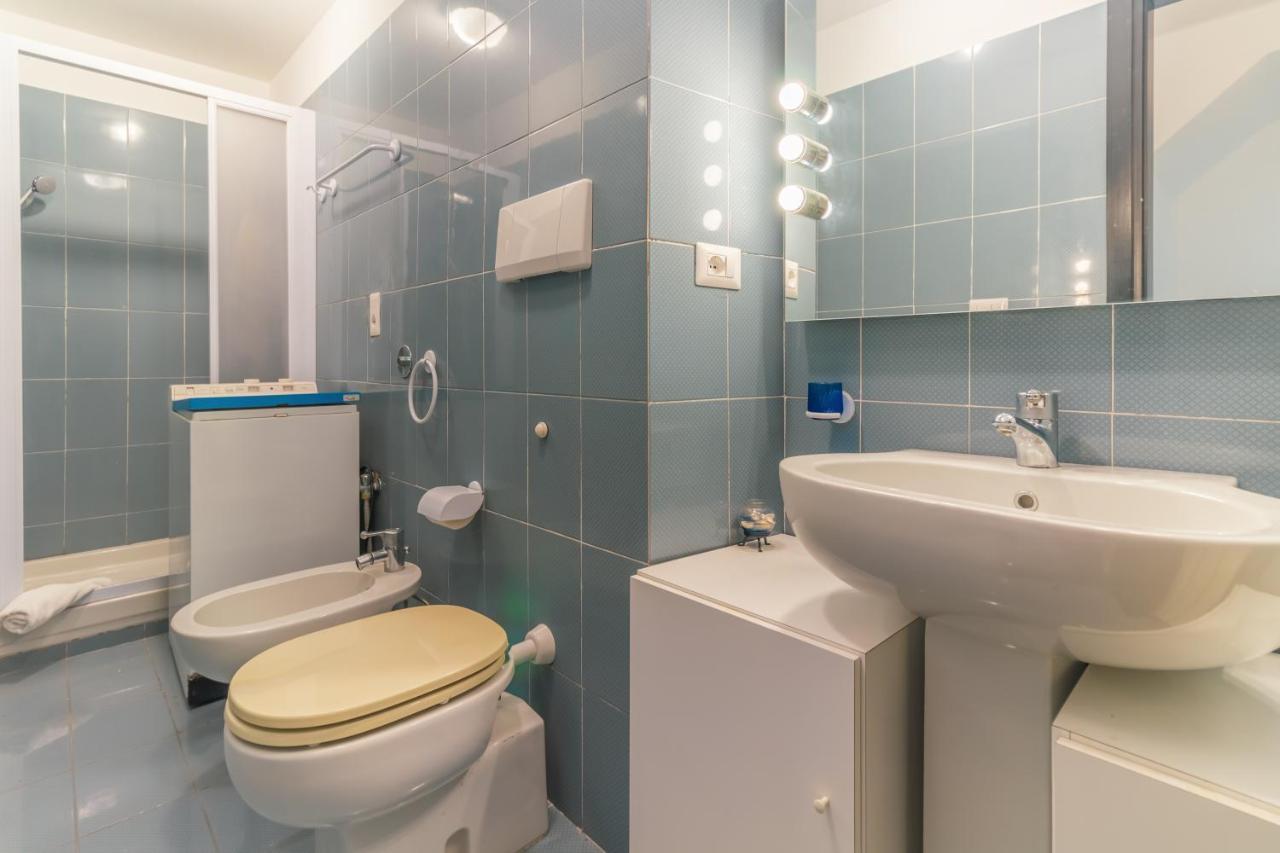 דירות ראפאלו Casa Claudia Relax Con Patio E Parcheggio מראה חיצוני תמונה